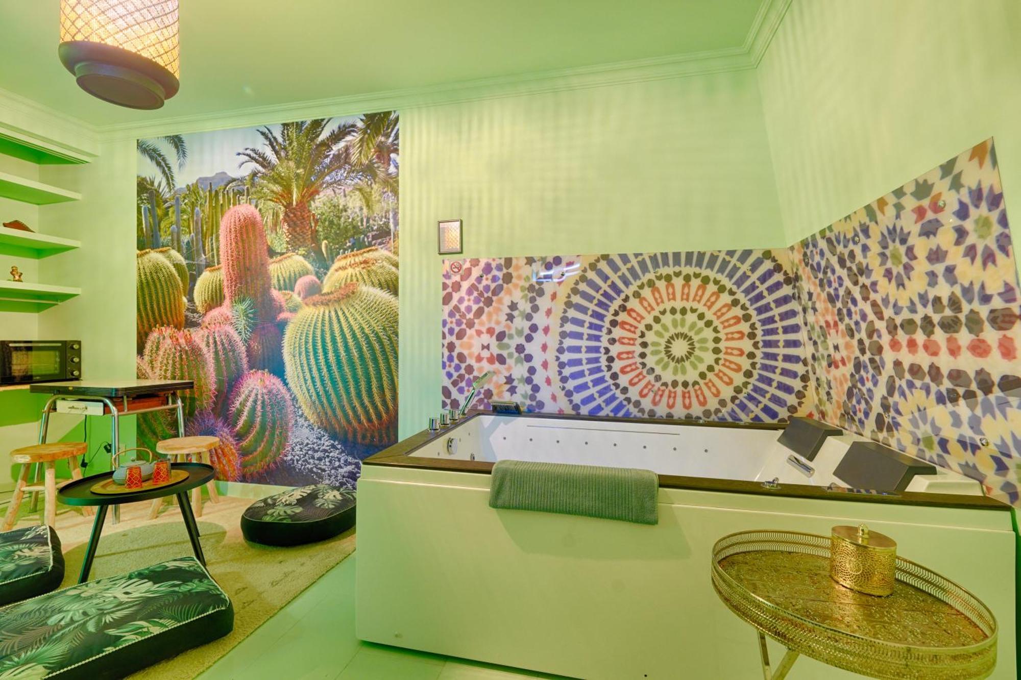Luxury Magic Cactus Garden, Paris 0Rly Avec Jacuzzi Apartment วิญู-ซูร์-เซน ภายนอก รูปภาพ