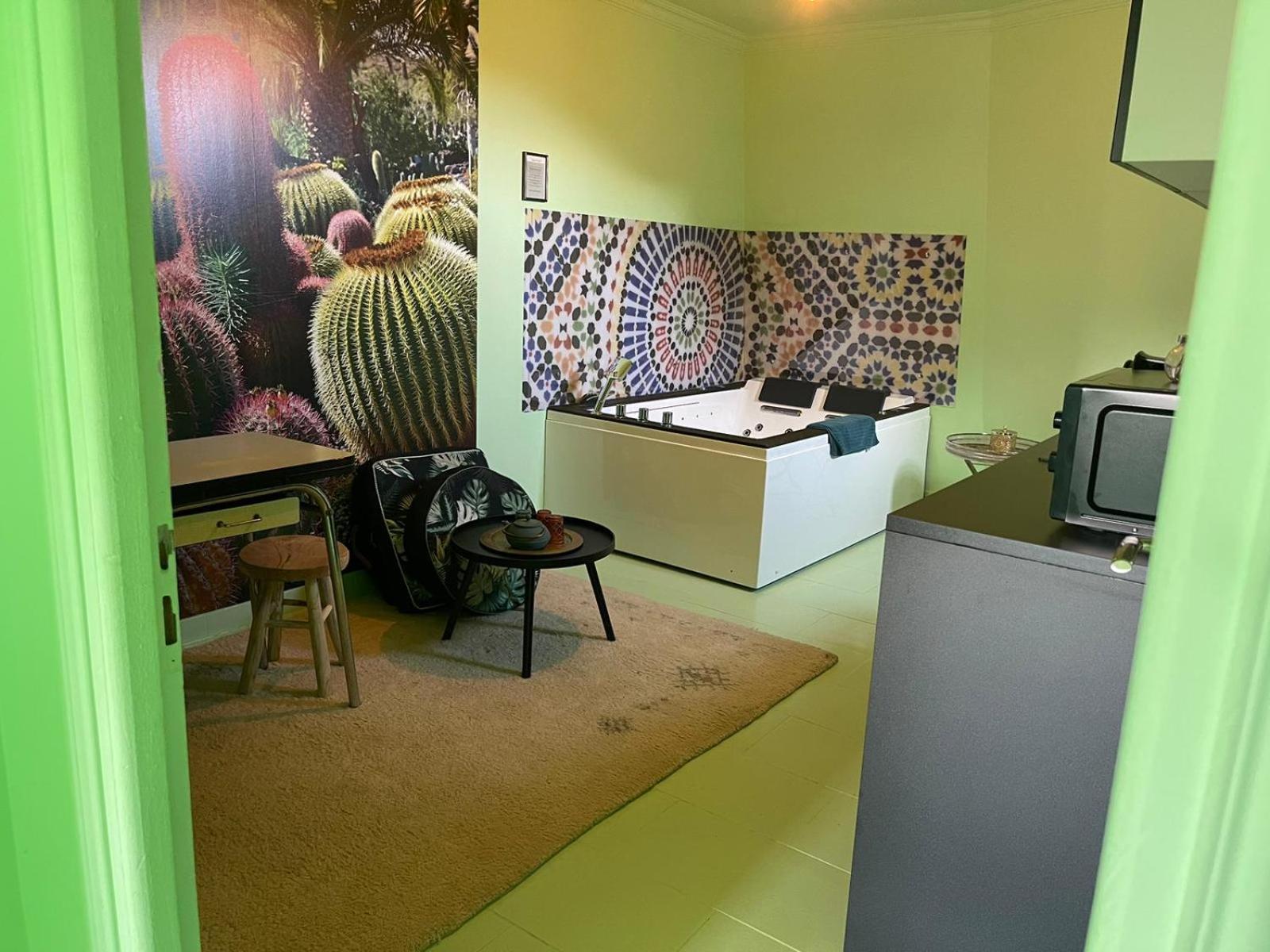 Luxury Magic Cactus Garden, Paris 0Rly Avec Jacuzzi Apartment วิญู-ซูร์-เซน ภายนอก รูปภาพ